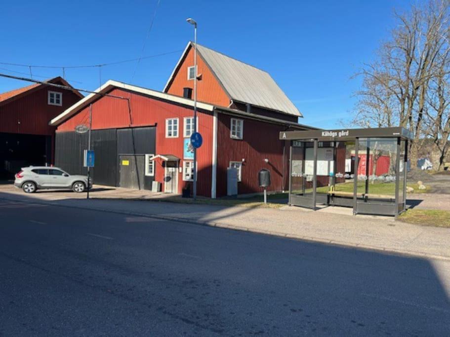 Apartamento Laegenhet Pa Landet Naera Stan Jonsered Exterior foto